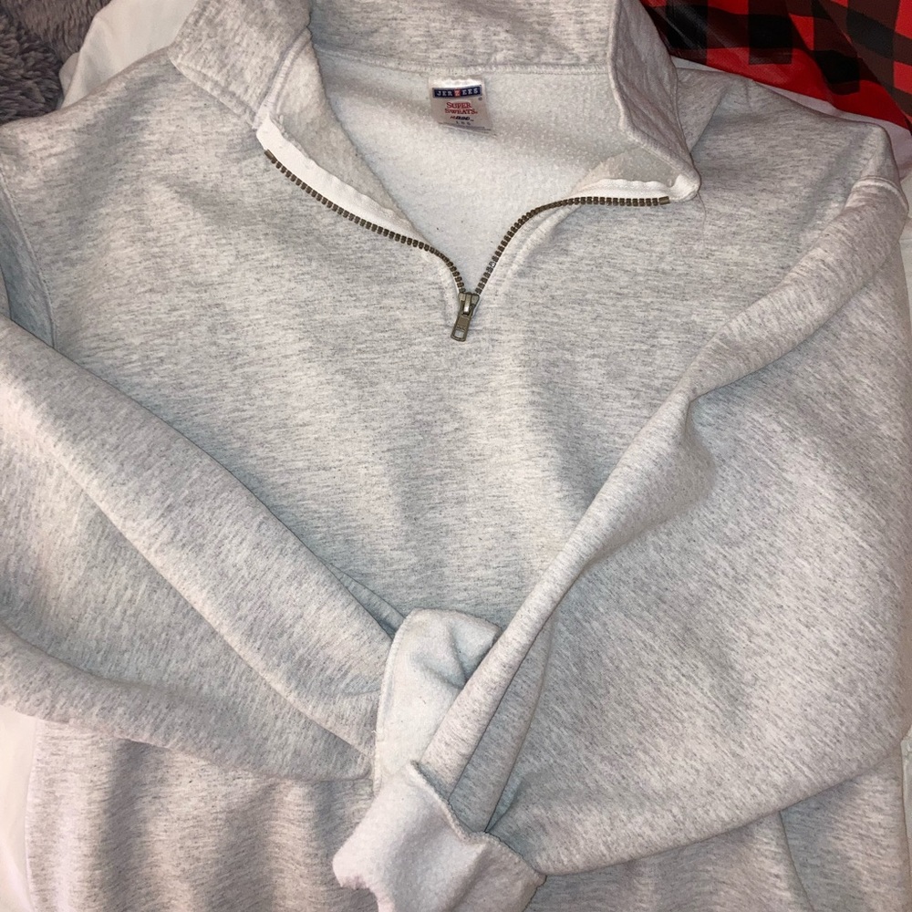 Jerzees Super Sweats Size Large Grey Quarter Zip Pullover, Slightly Used